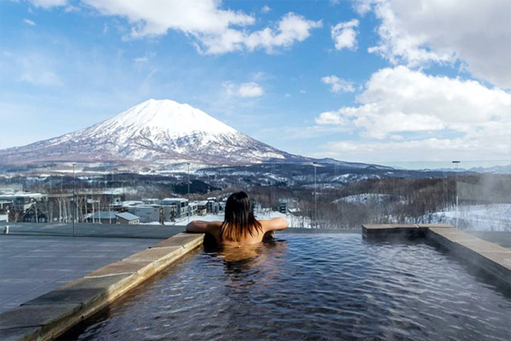 Niseko private hot tub with a view