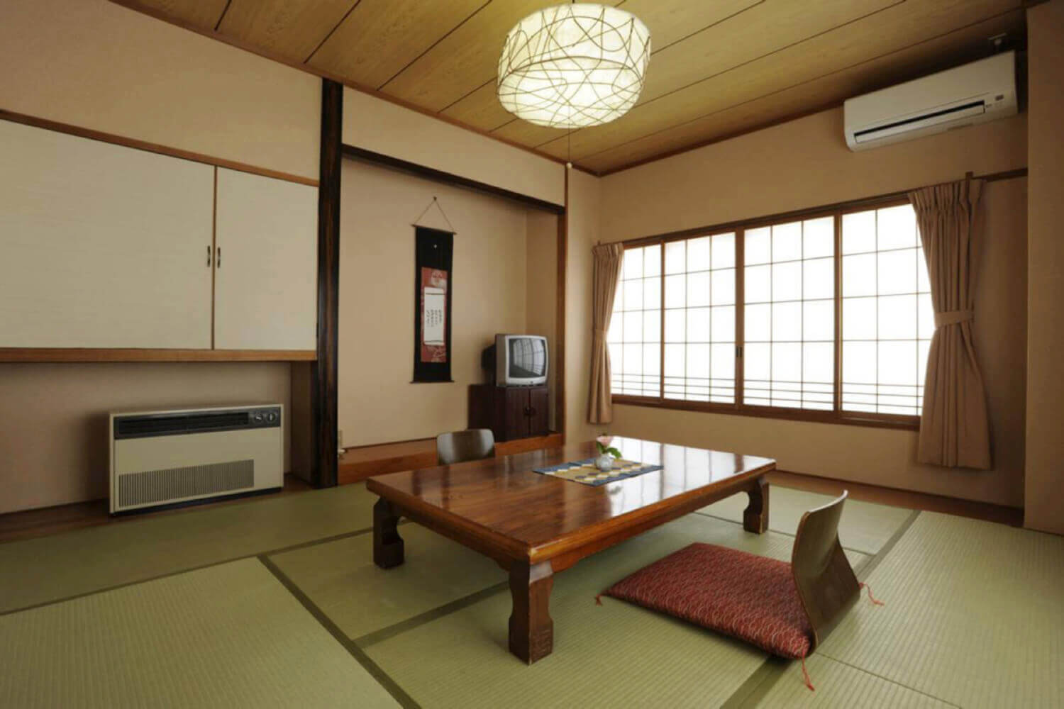 Oyado Furuya - Japanese Tatami Room | SamuraiSnow