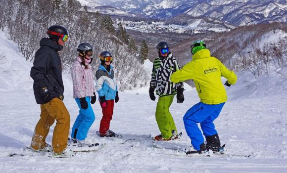 Hakuba Happo One HISS Group Lessons