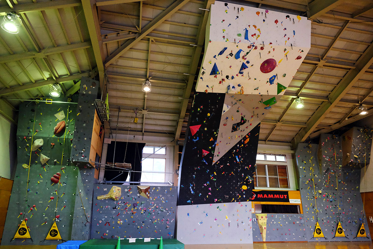 Norikura Indoor Climbing Wall