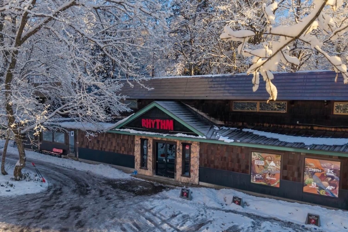 Rhythm Snowsports Ski & Snowboard Equipment Hire Hakuba Wadano