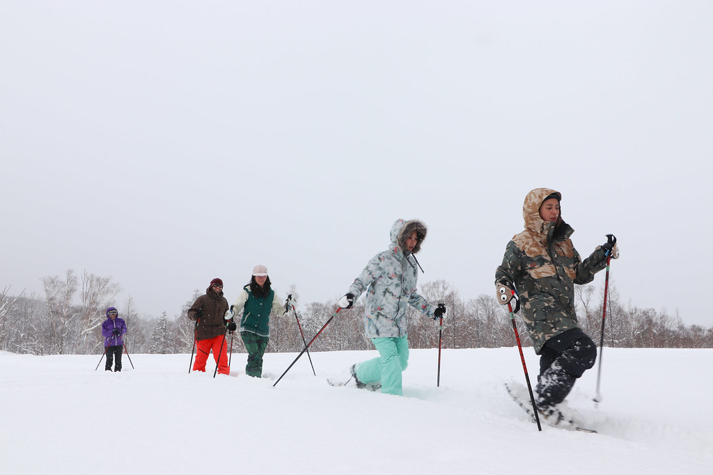 Niseko Hanazono Show Shoe Tour