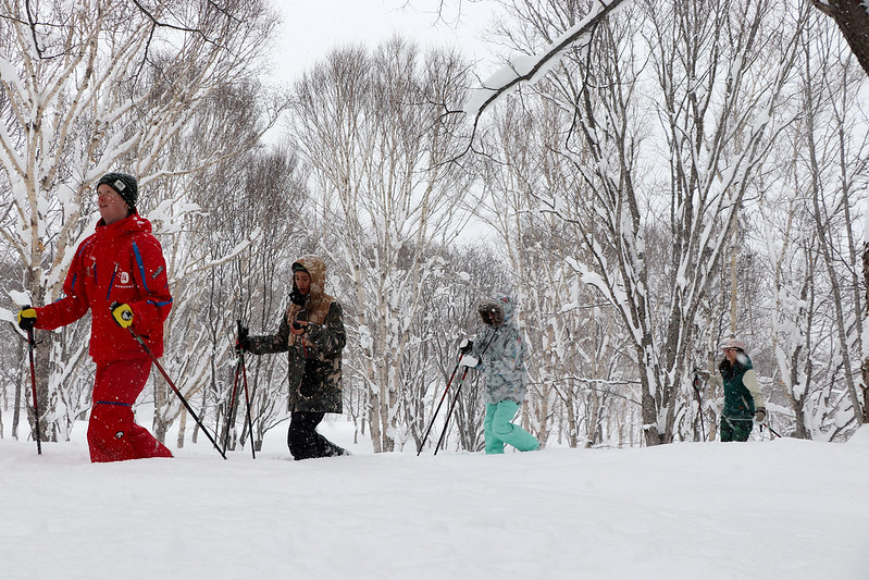 Niseko Hanazono Show Shoe Tour