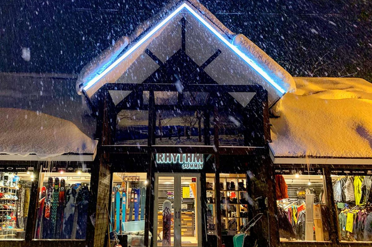 Niseko Hirafu Shopping - Rhythm Summit Store