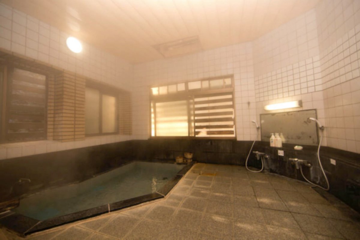 Chitosekan Onsen Bath