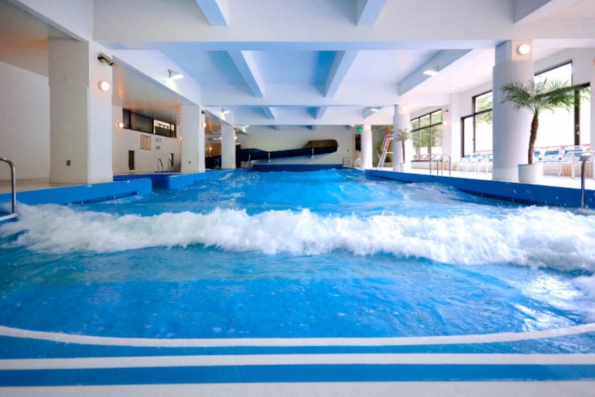 Rusutsu Indoor Wave Swimming Pool